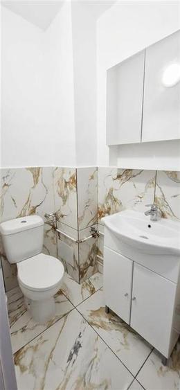 Apartament cu 3 camere decomandat în Iosia