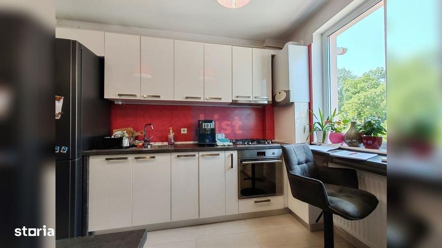 Apartament cu 3 camere, mobilat în Semicentral