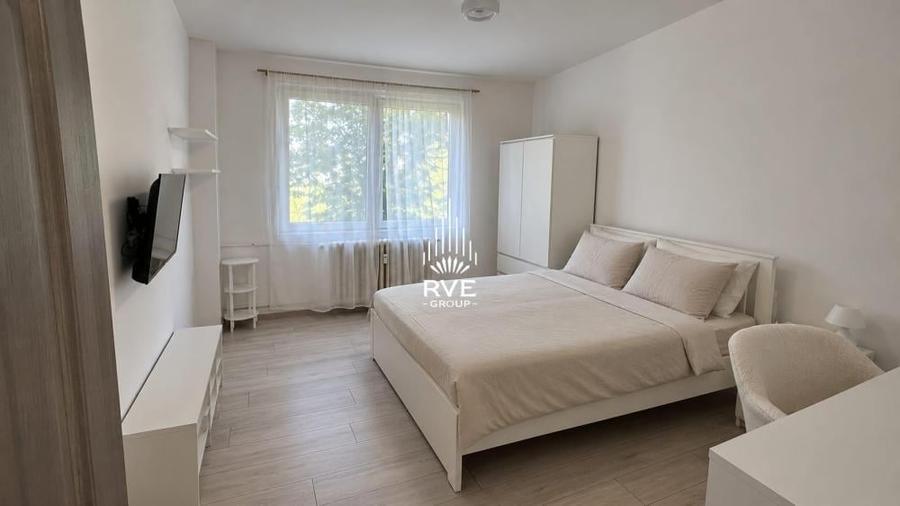 Apartament cu 4 camere în Gorjului