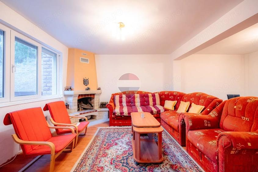 Casă cu Teren 1292 Mp în Drăganu