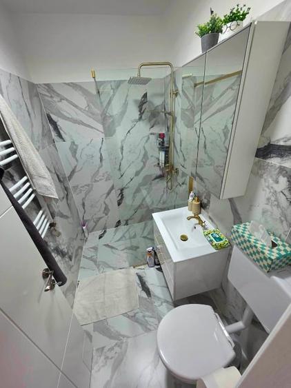 Apartament cu 3 camere semidecomandat, mobilat în Steaua