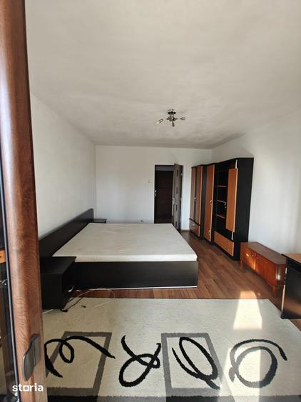 Apartament cu 2 camere decomandat în Nicolina