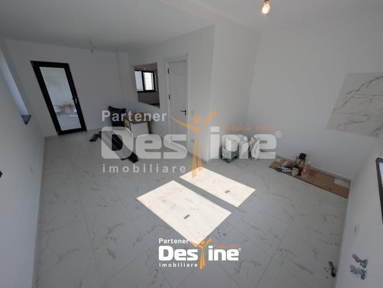 Duplex cu 4 camere cu Canalizare în Galata