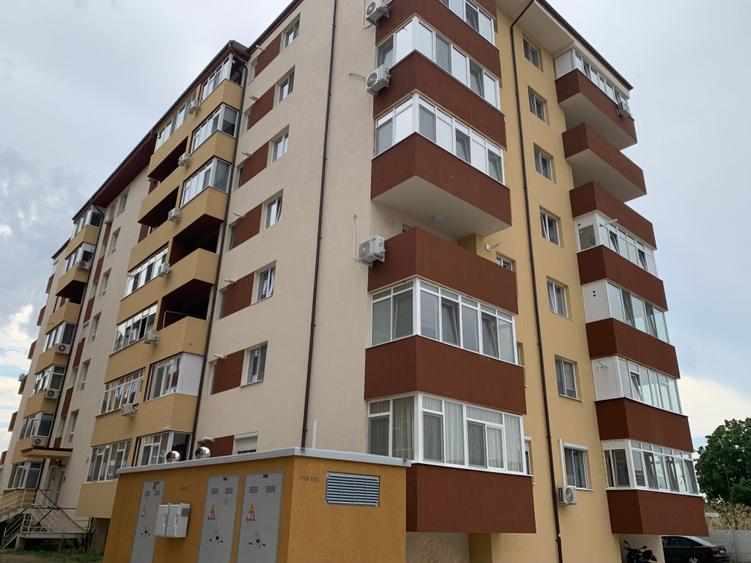 Garsonieră decomandată în Apărătorii Patriei
