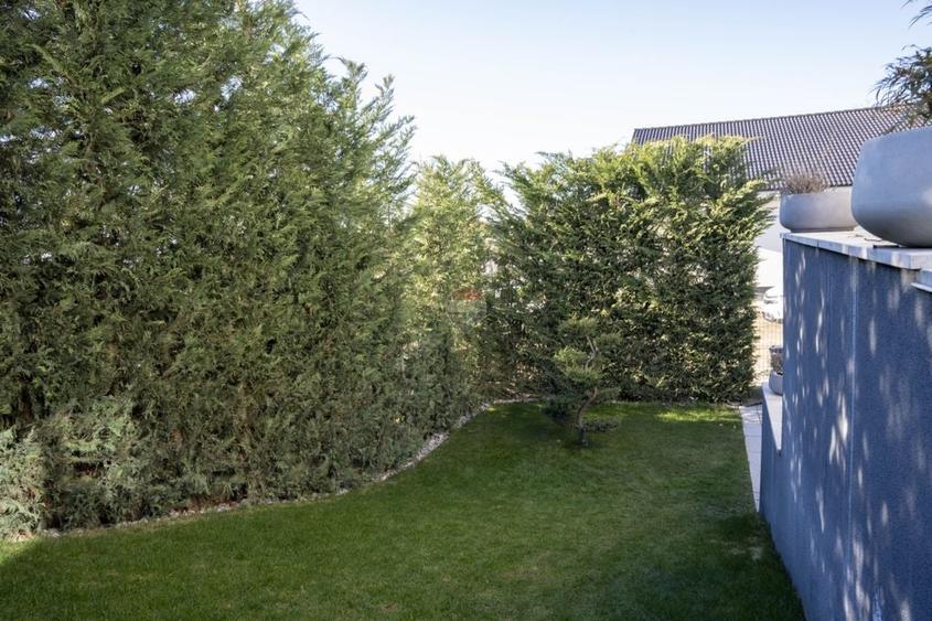 Casă individuală cu 5 camere cu Piscina în Dealuri Oradea