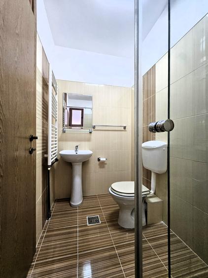 Apartament cu 4 camere decomandat în Giulești