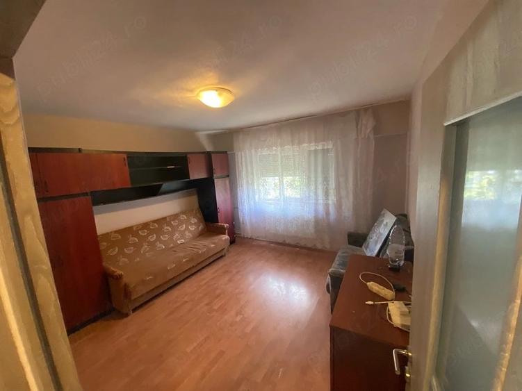 Garsonieră decomandată în Central