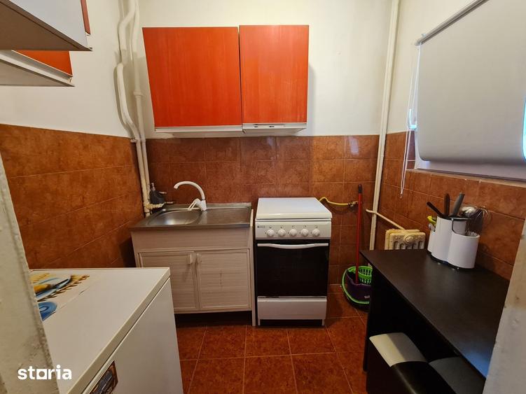 Garsonieră decomandată în Micălaca