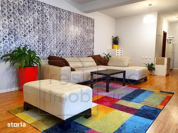 Apartament cu 2 camere semidecomandat, mobilat în Central
