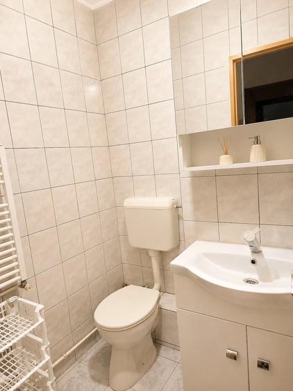 Proprietar Apartament 3 camere,Complex Studen?esc, 2 bai,centrala proprie, langa FEAA,UVT ?i Poli - 1