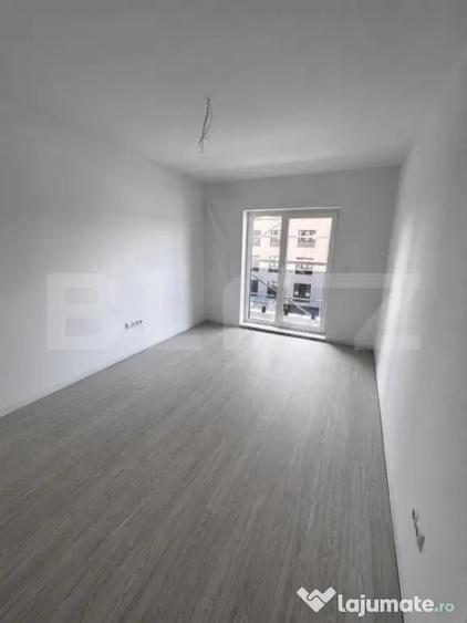 Apartament cu 2 camere semidecomandat în Tudor
