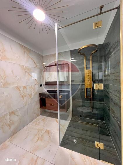 Casă cu 4 camere cu Teren 800 Mp în Central