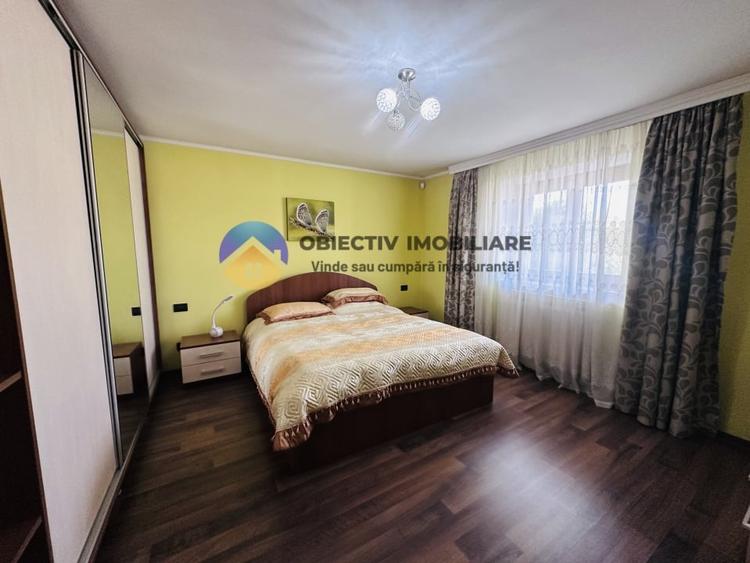 Casă individuală cu 5 camere cu Garaj în Podoleni