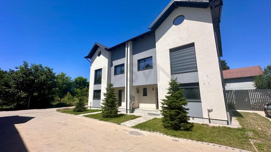 Casă individuală cu 5 camere cu Canalizare în Central