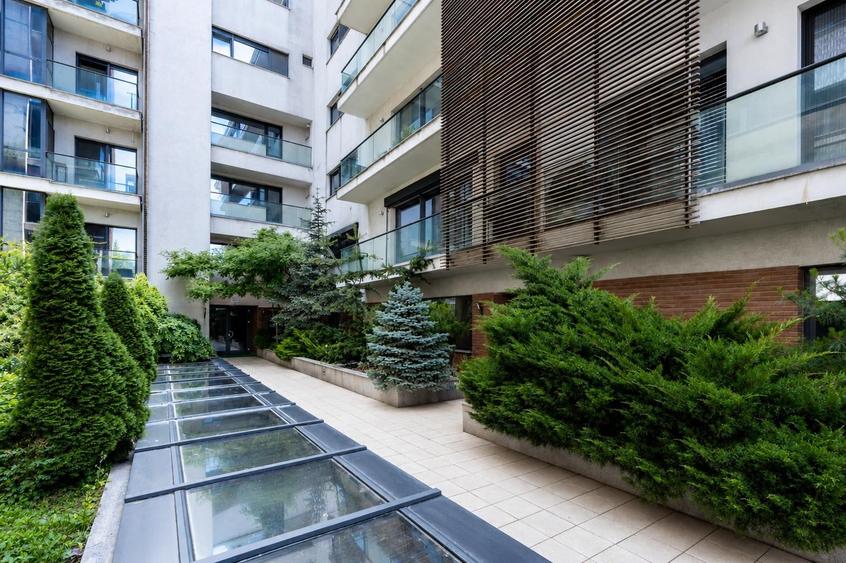 Apartament cu 3 camere decomandat, mobilat în Herăstrău