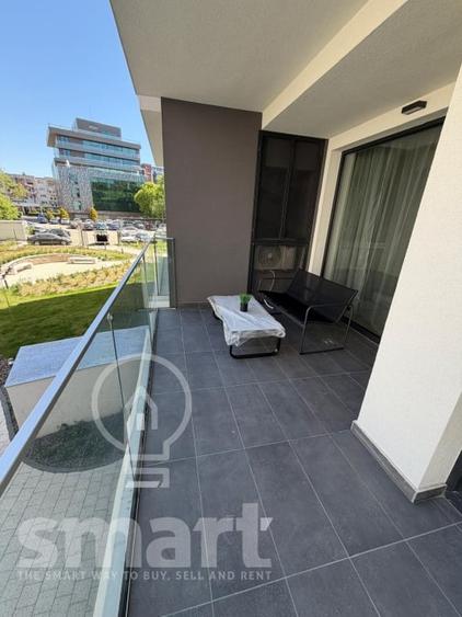 Apartament cu 2 camere semidecomandat, mobilat în Mărăști