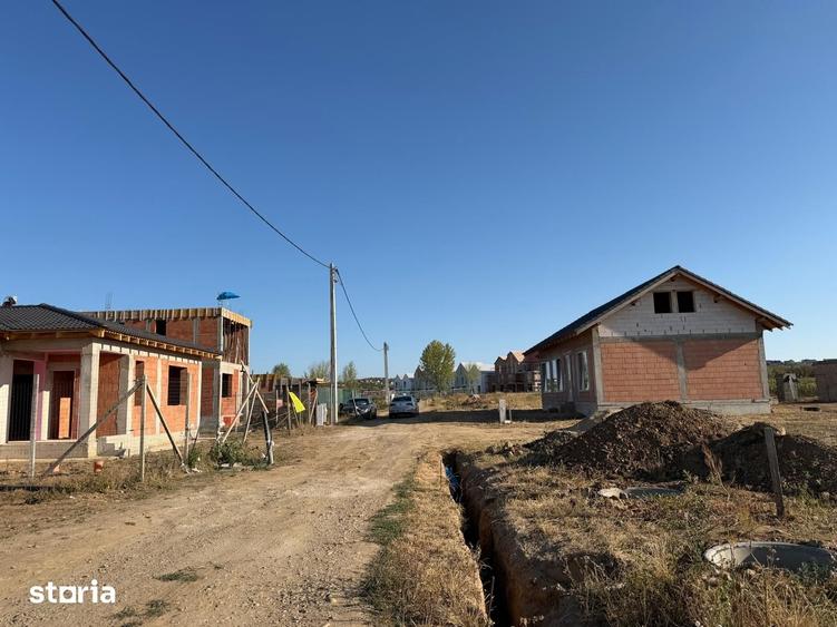 Teren de 500 mp, în Paleu