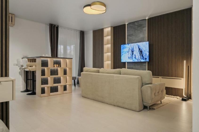 Apartament cu 2 camere decomandat în Parcul Carol