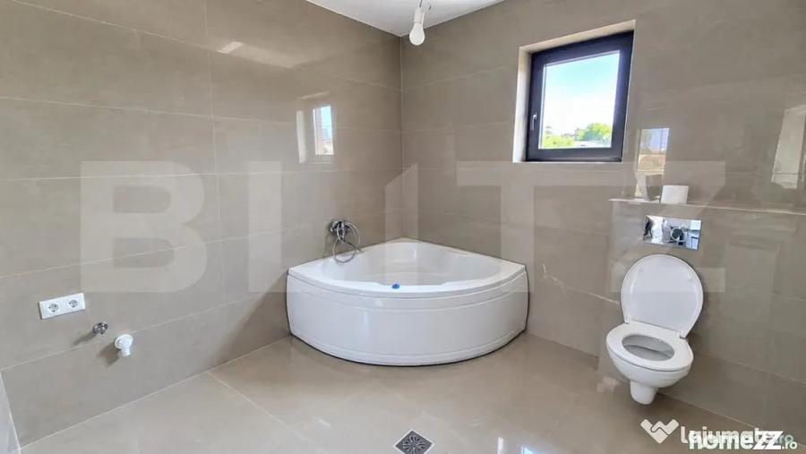 Casă cu 3 camere cu Teren 950 Mp în Central