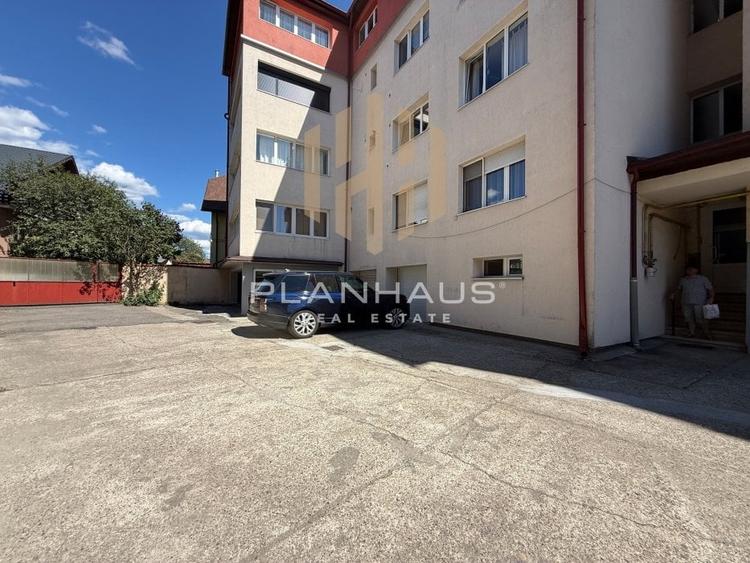 Apartament cu 4 camere decomandat, mobilat în Ultracentral