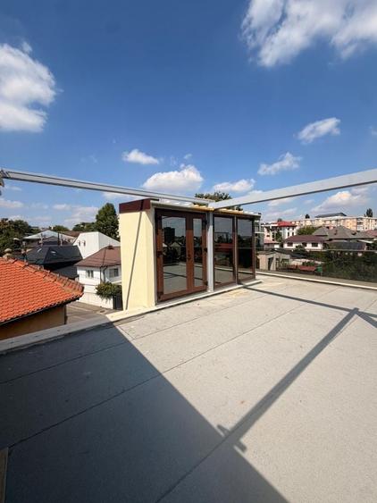 Casă cu 4 camere în Popoveni