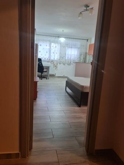 Garsonieră semidecomandată în Titan