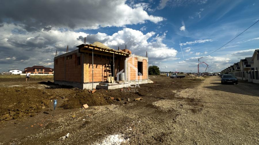 Casă individuală cu 5 camere cu Teren 414 Mp în Berceni