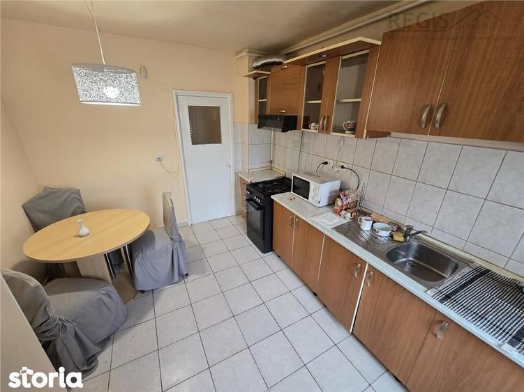 Apartament cu 2 camere semidecomandat în Valea Cetății