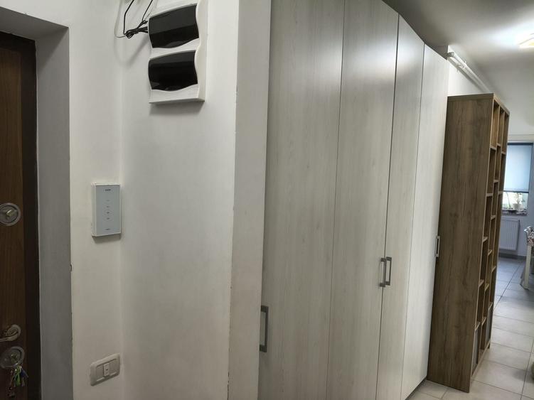 Apartament cu 2 camere decomandat, mobilat în Nord-Vest