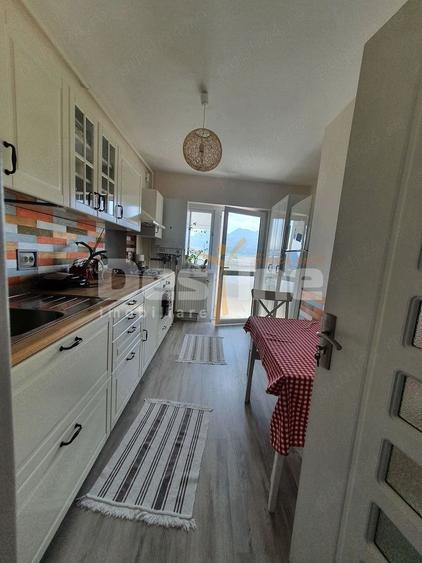 Apartament cu 2 camere decomandat, mobilat în 15 Noiembrie