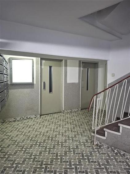 Apartament cu 3 camere decomandat în Doamna Ghica