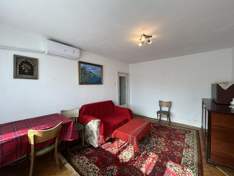 Apartament cu 3 camere semidecomandat, mobilat în Iosefin