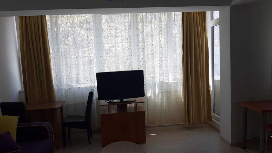 Garsonieră semidecomandată, mobilată în Gorjului