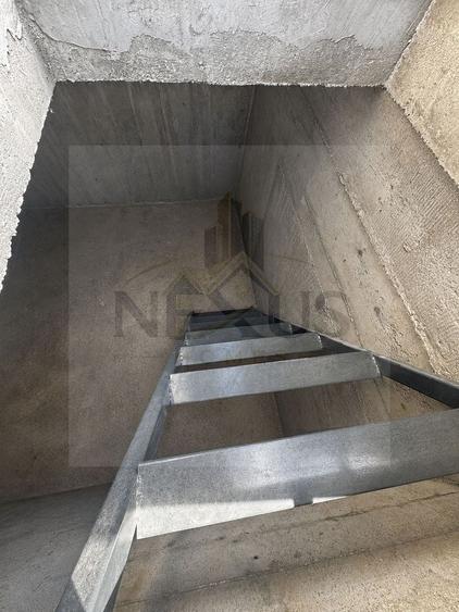 Casă individuală cu 4 camere cu Canalizare în Berceni