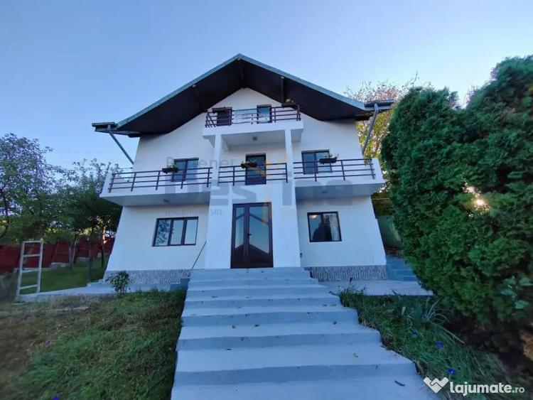 Casă cu 4 camere cu Teren 635 Mp în Bucium