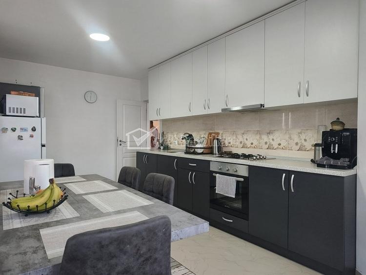 Casa 4 dormitoare, birou, bucatarie, 2 bai, living, terase, Apahida-Campenesti - 3