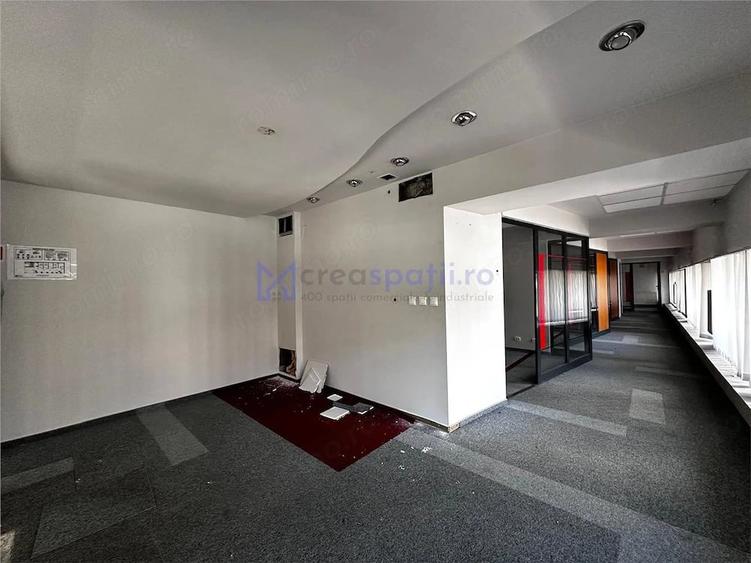 Spațiu comercial, de 100 mp, în Filiași