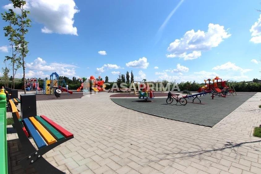 Apartament cu 2 camere semidecomandat în Cug