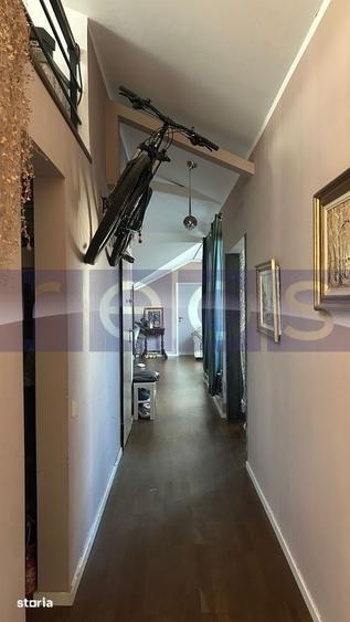 Apartament cu 4 camere semidecomandat, mobilat în Centrul Civic