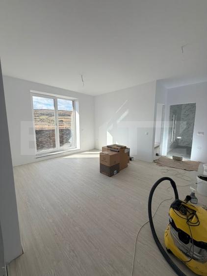 Apartament cu 3 camere semidecomandat în Iris
