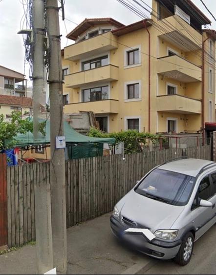 Casă individuală cu 4 camere cu Canalizare în Colentina