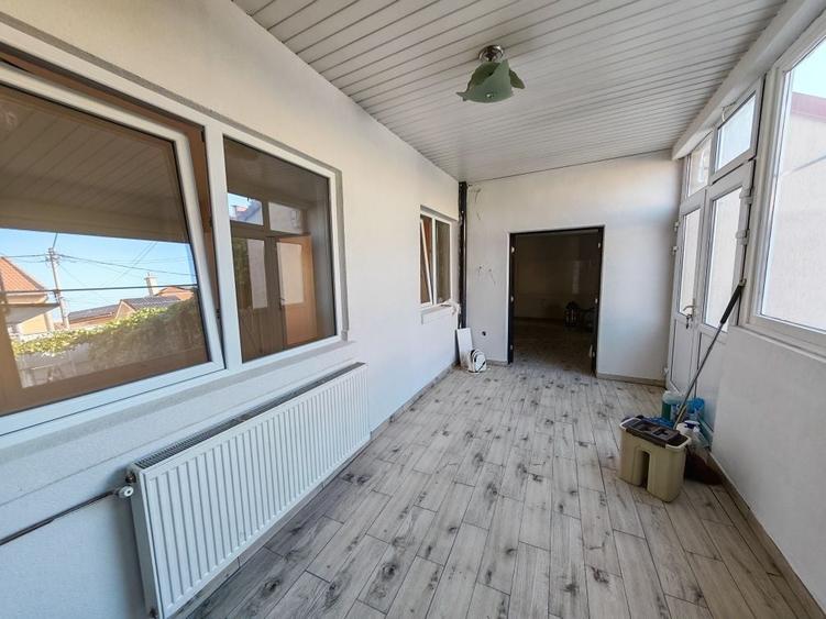 Casă cu 4 camere în Central