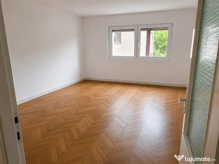 Apartament cu 2 camere decomandat în Astra