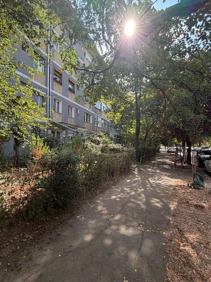Apartament cu 2 camere semidecomandat în Rogerius