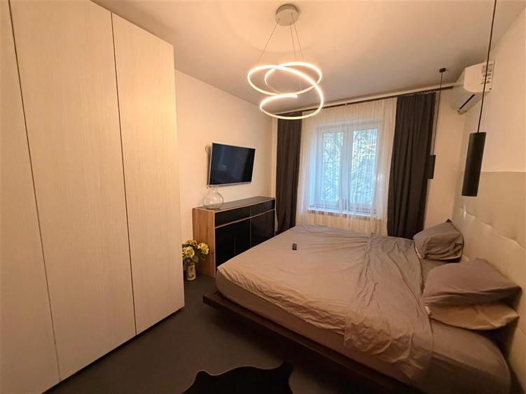 Apartament cu 2 camere decomandat, mobilat în Floreasca
