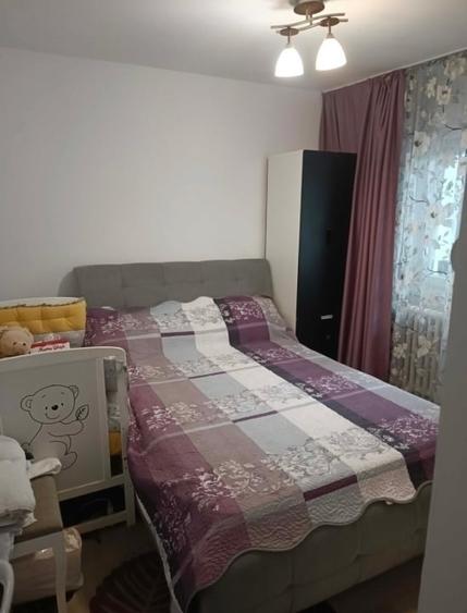 Apartament cu 3 camere decomandat în Moara de foc