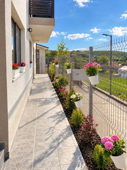 Duplex cu 5 camere cu Canalizare în Dezmir