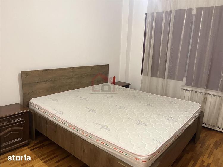 Apartament cu 2 camere decomandat în Tei