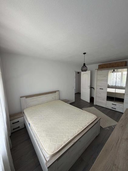 Apartament cu 2 camere semidecomandat în Florești