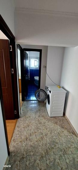 Apartament cu 3 camere decomandat în Găvana